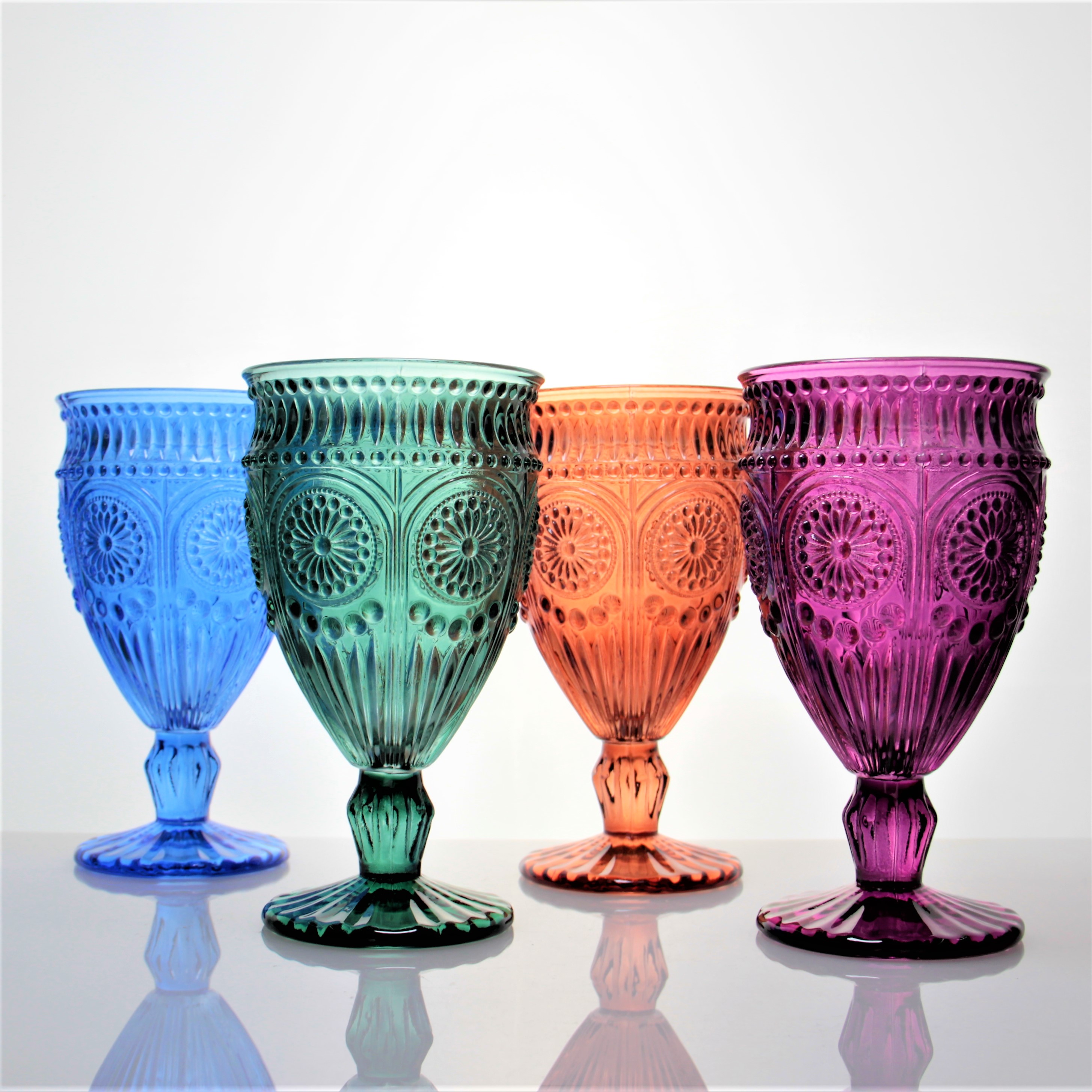 太阳花纹路红酒杯