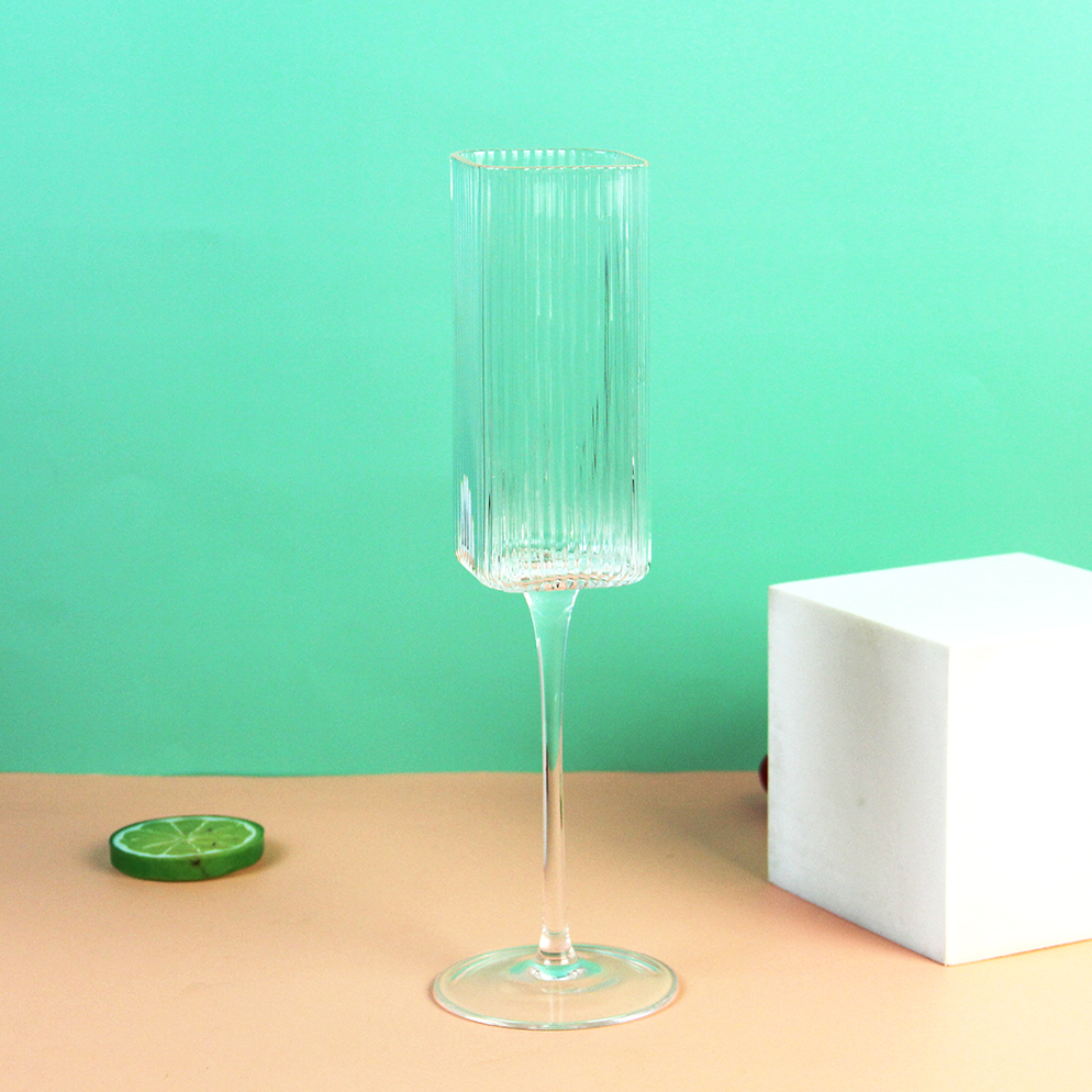 Custom ribbed champagne glass XB407
