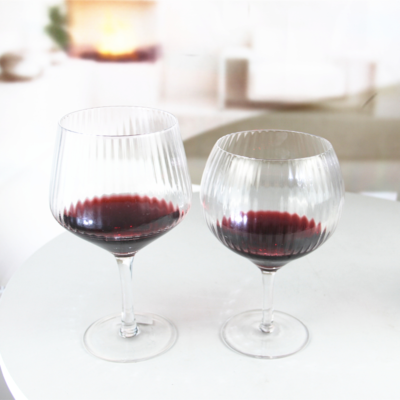 Vertical striped wine glasses for centerpieces HJB1265