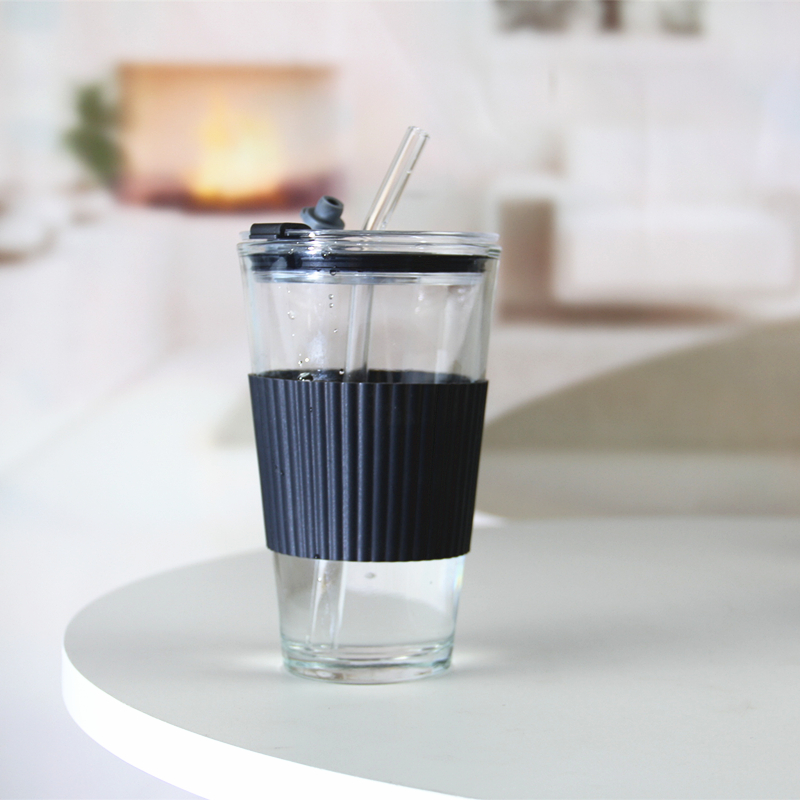 Glass cups with lid and straw WG278