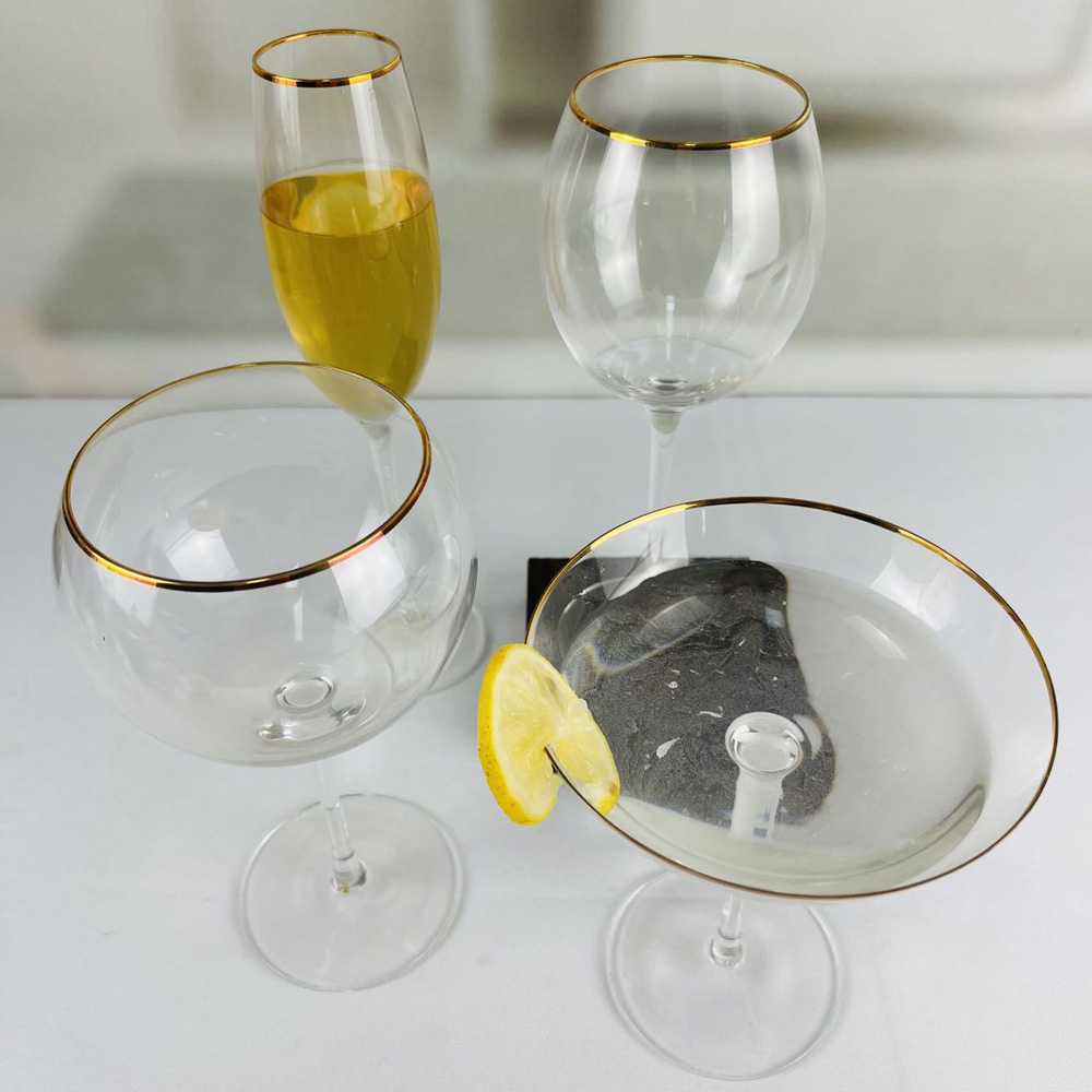 Wine glasses with gold rim