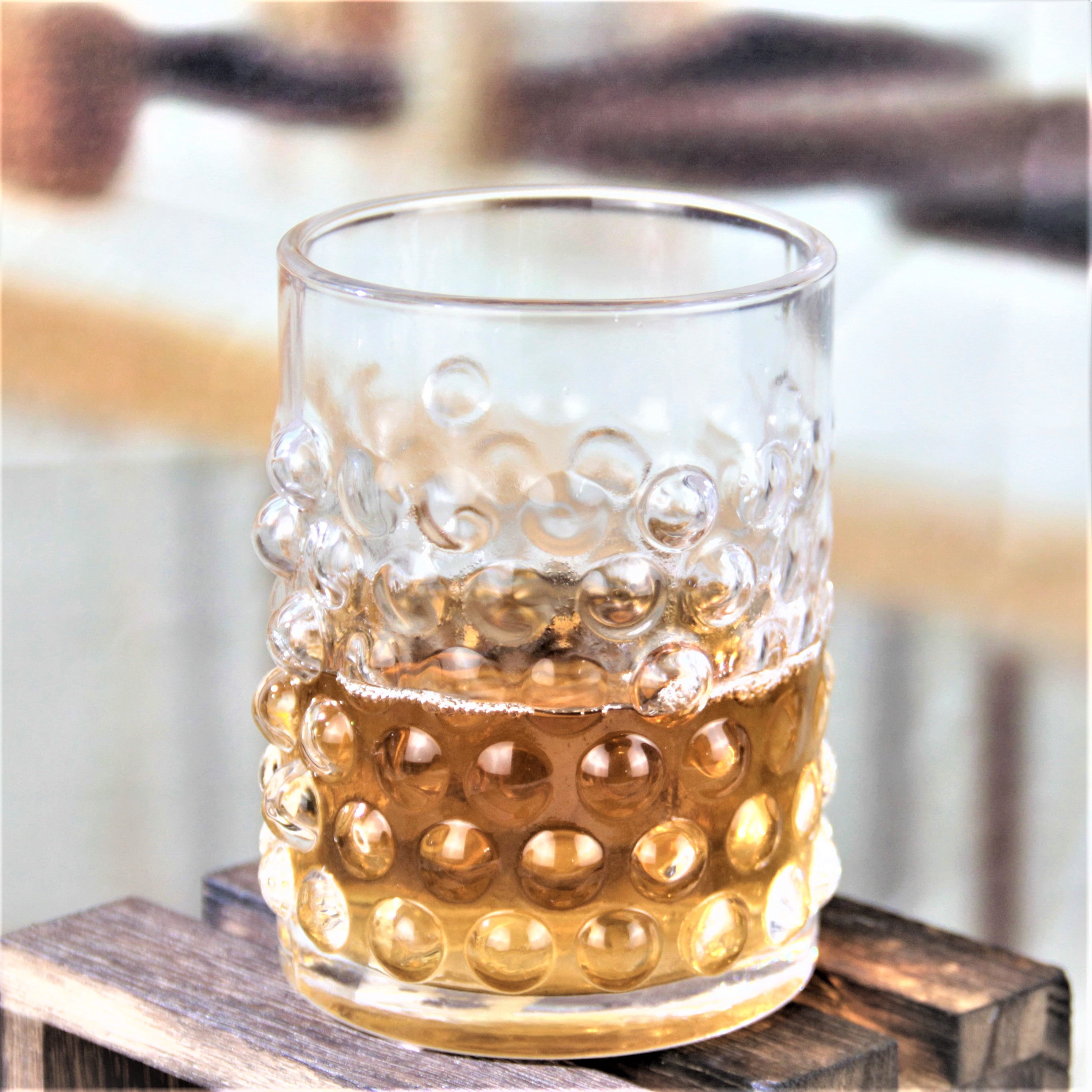Whiskey glass gift set with bubble design CXW1110