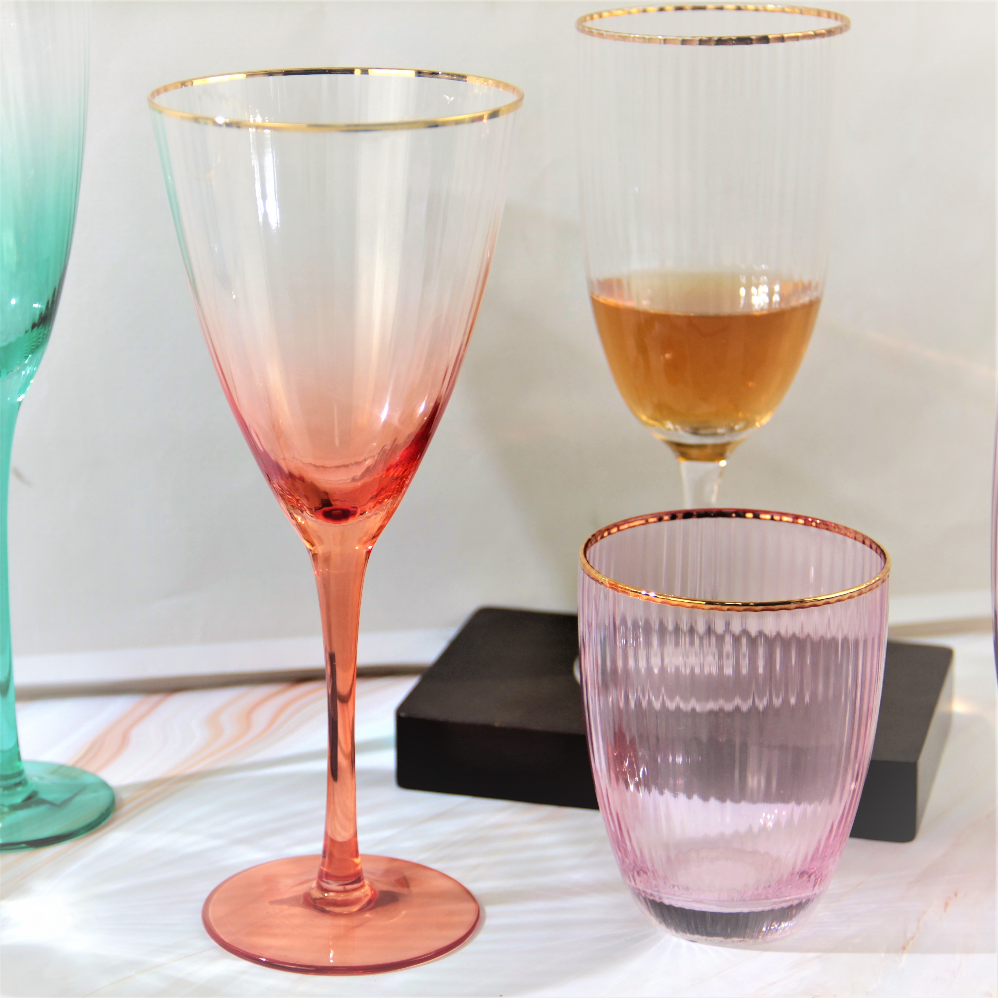 Custom Colored Champagne Coupe Glasses with Gold Rimmed HJB1032