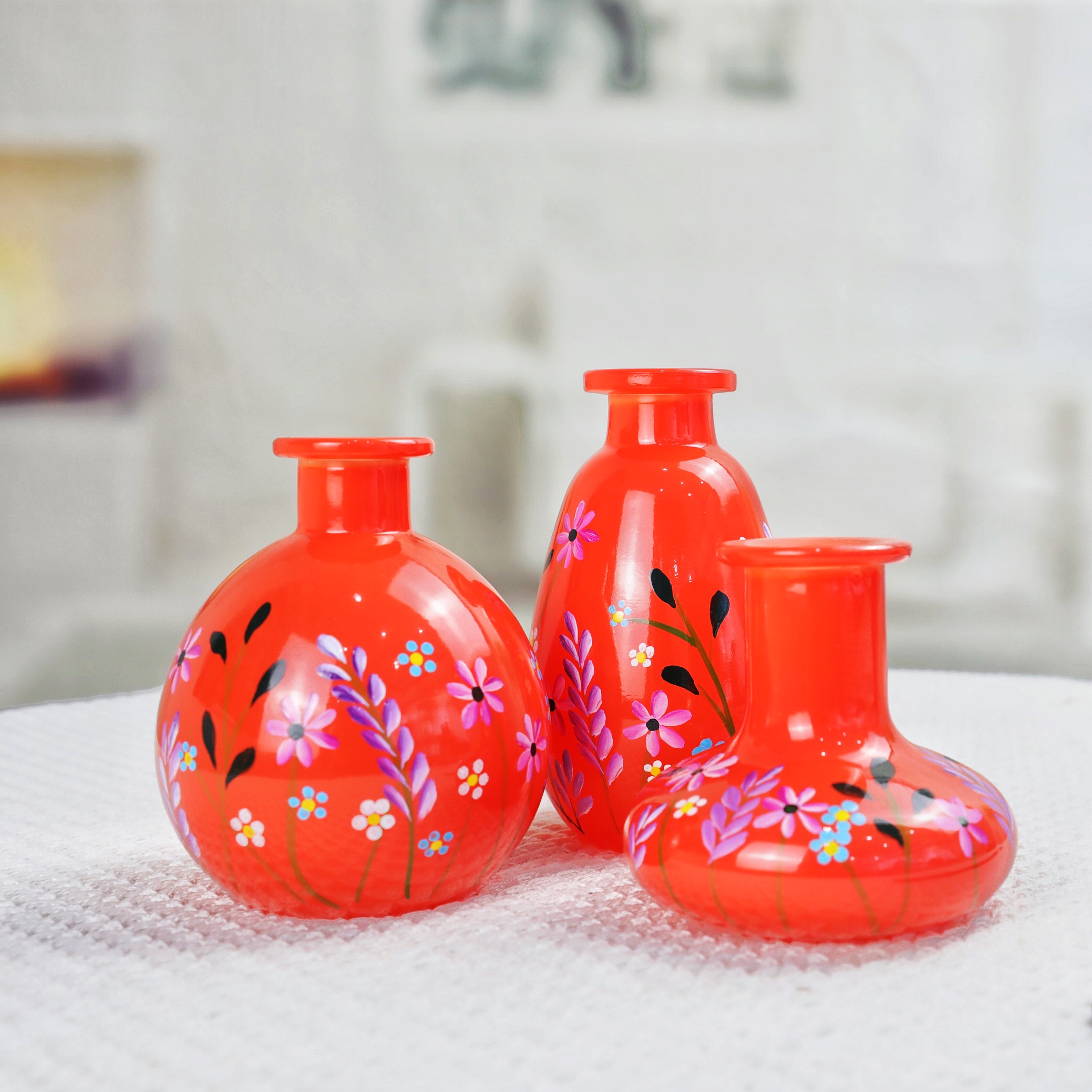 Hand-Painted Small Glass Vase Creative Art Deco Flower Vase for Wedding