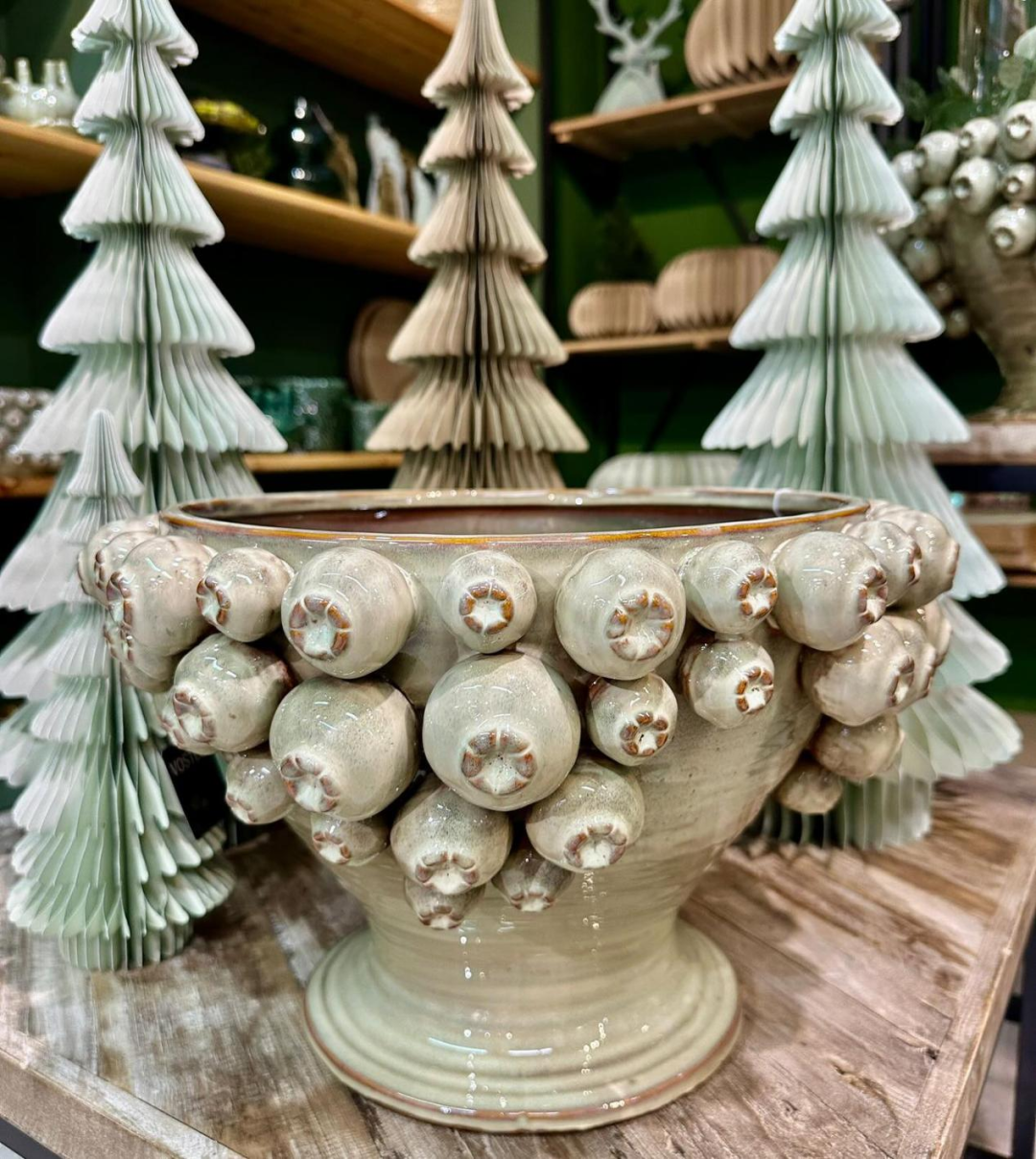 Scandinavian-style home decoration.png