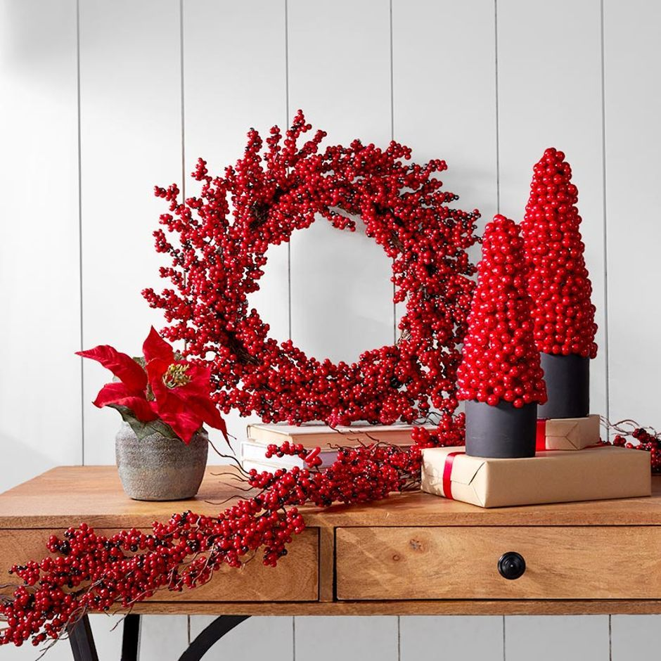 Red berry home decorations.png