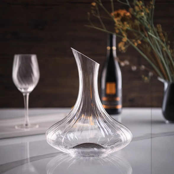 Luxury Crystal Glass Wine Decanter Home Wine Divider with Light Prism YY-0021